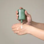 خرید کرم ضد آفتاب چای سبز فارم استی مدل Tea Tree Biome ۵۰ میلی‌لیتر