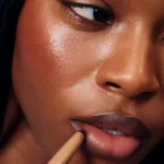 تست مداد لب پپتیدی رود Rhode مدل Peptide Lip Shape
