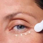 قیمت کرم دور چشم روشن‌کننده کدلی مدل Vinoperfect Brightening Eye Cream